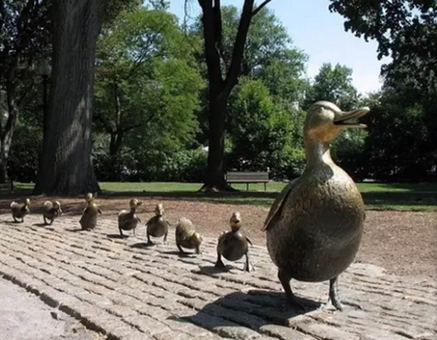 bonnie sculpture-Bronze Duck Family Sculpture900x700