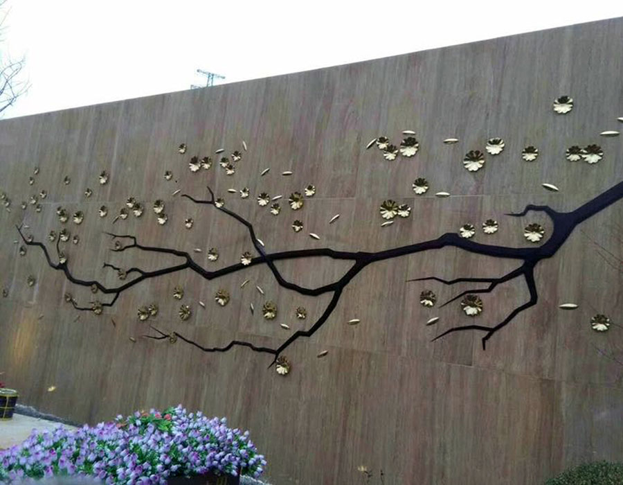 bonnie sculpture-Metal Wall Décor Plum Blossom Relief 900x700