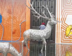 bonnie sculpture-Stainless Steel Animal Sculpture Hollow Out Metal Deer Sculpture
