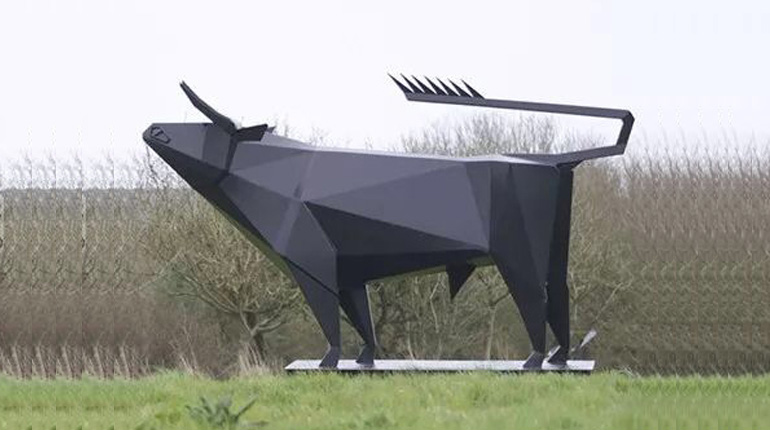 bonnie sculpture-Stainless Steel Animal Sculpture Metal Bull Sculpture 770x430