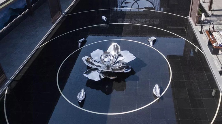 bonnie sculpture-Stainless Steel Blossoming Flower Sculpture Water Feature Sculpture 770x430