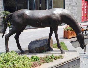 bonnie sculpture-Water Feature Sculpture Bronze Horse Sculpture 900x700