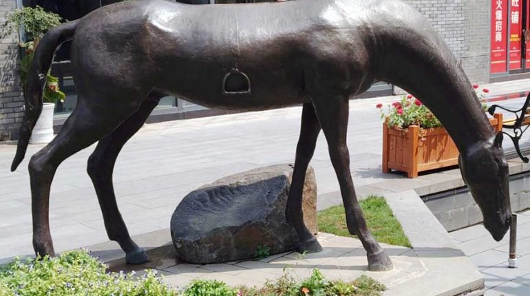 bonnie sculpture-Water Feature Sculpture Bronze Horse Sculpture 900x700